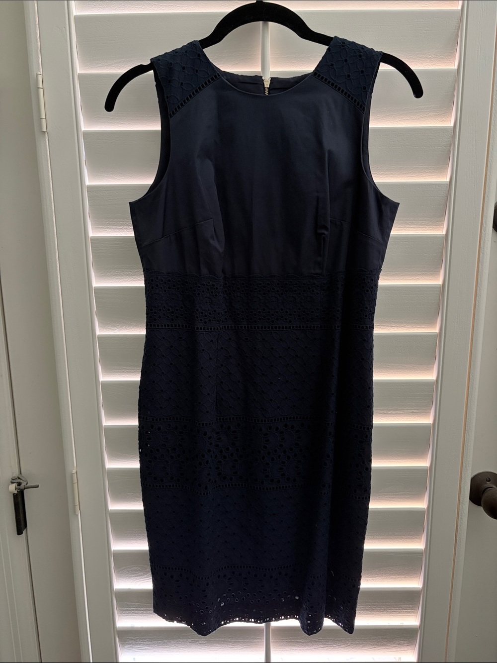 Ann Taylor Navy Sleeveless Lace-Trim Sheath Dress